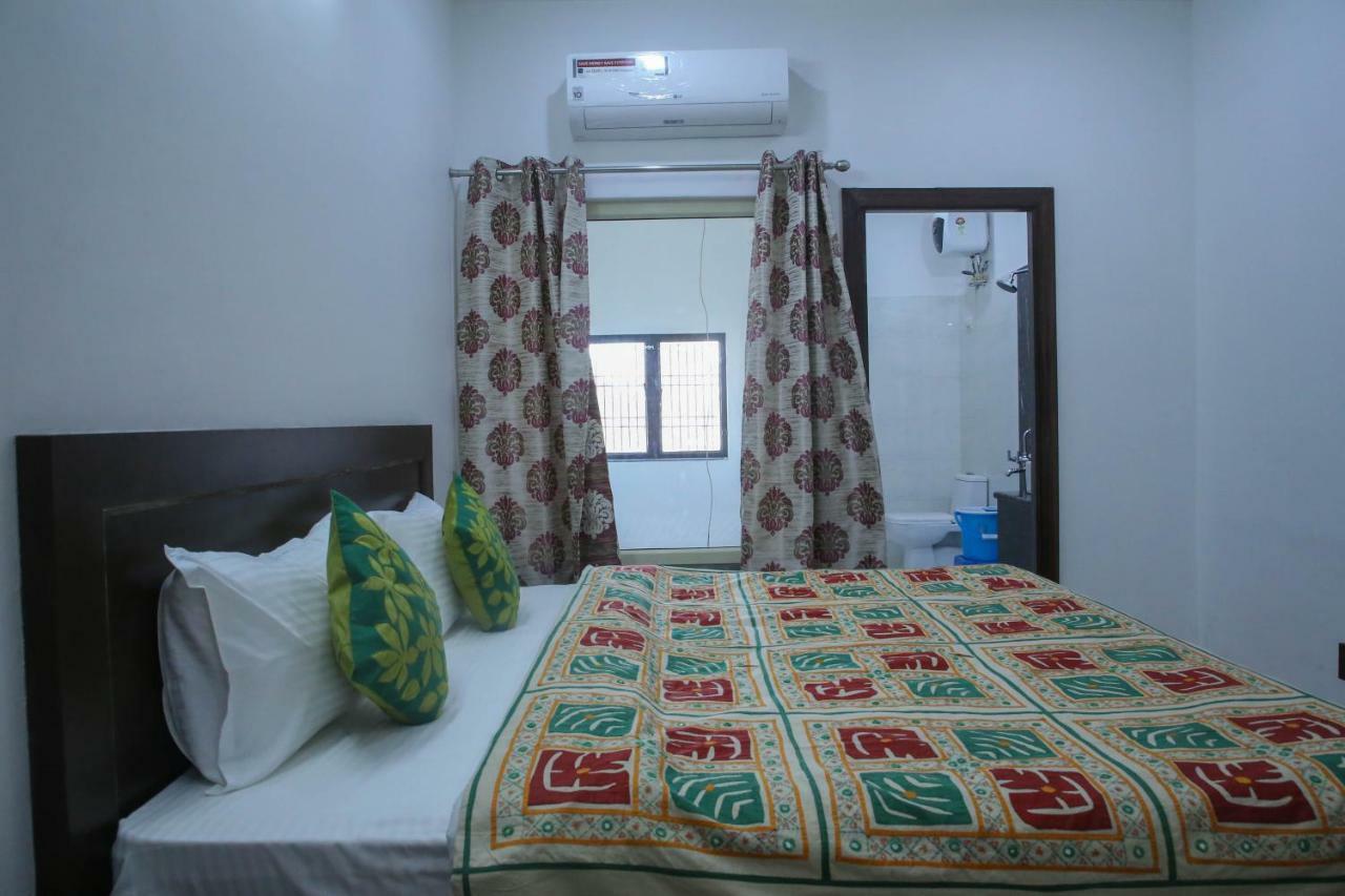 Aradhana'S Home Stay Агра Экстерьер фото