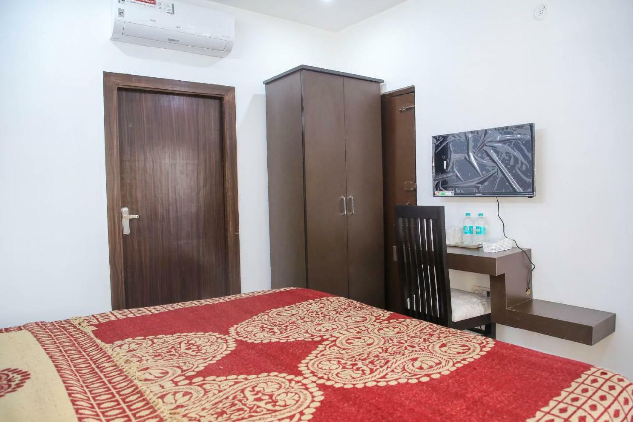Aradhana'S Home Stay Агра Экстерьер фото
